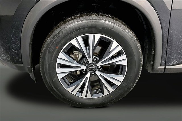 Used 2023 Nissan Rogue SV image 30