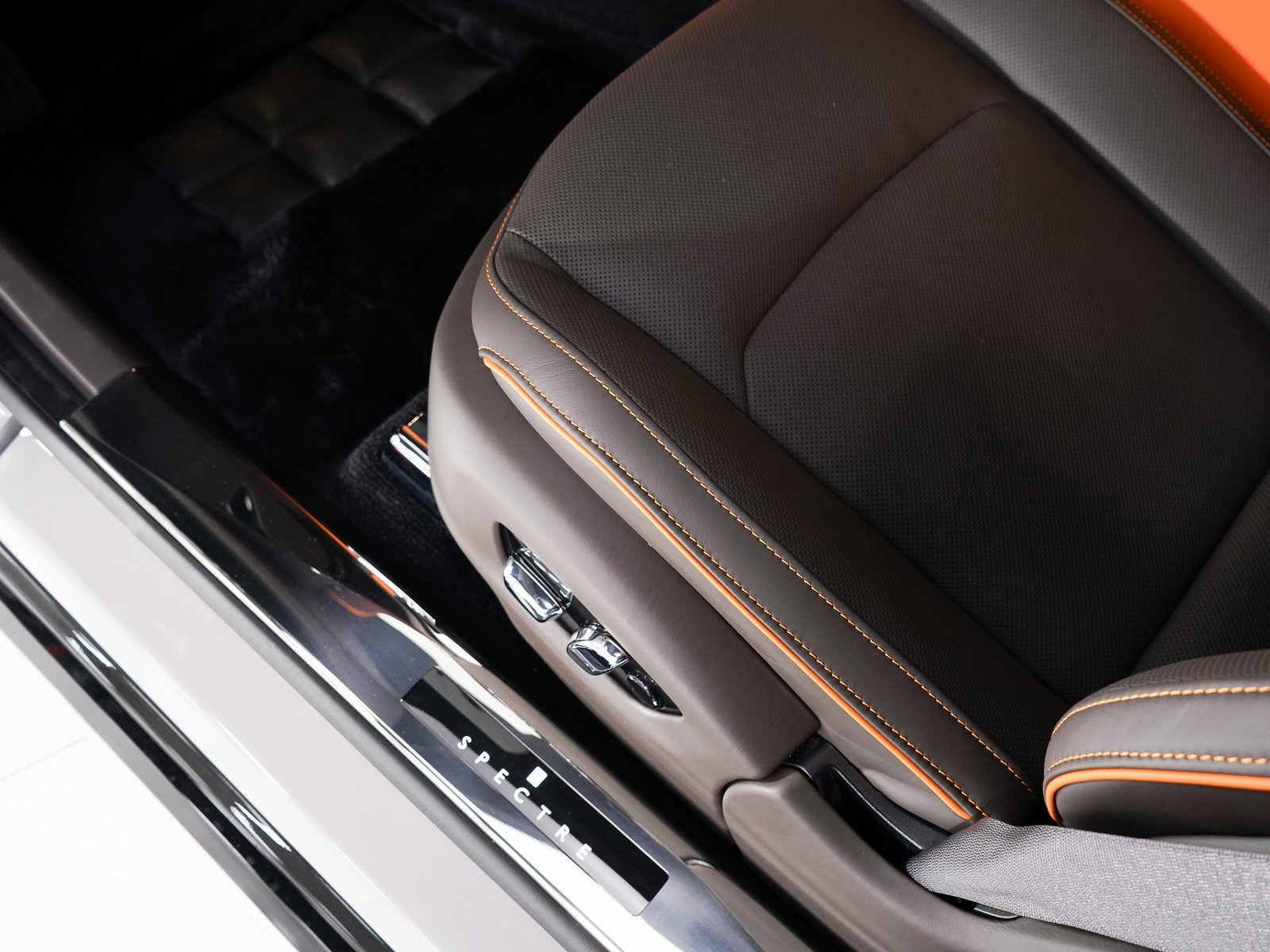 New 2025 Rolls-Royce Spectre w/ Spectre Launch Package image 13
