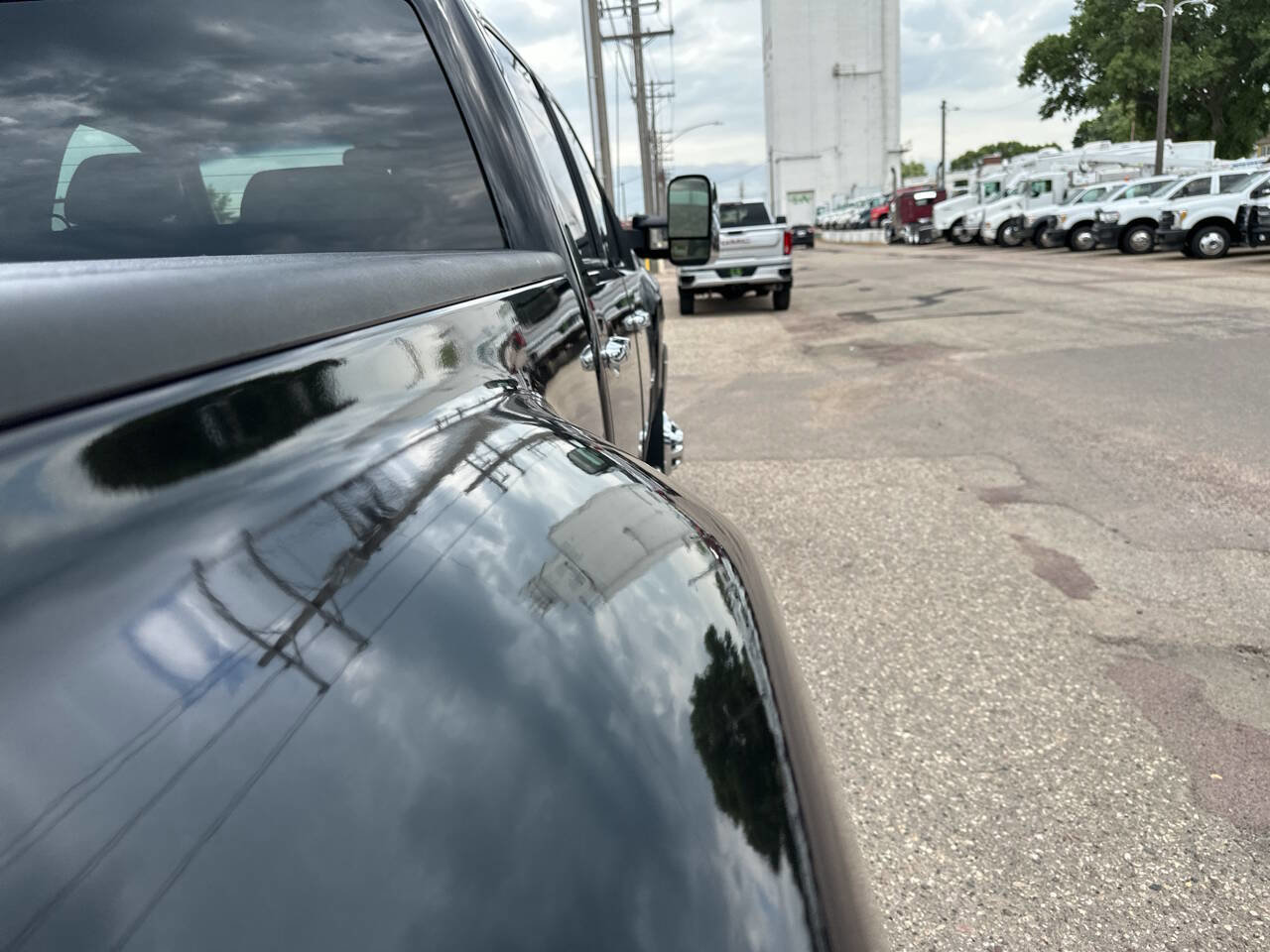 Used 2011 Chevrolet Silverado 3500 LTZ w/ LTZ Plus Package image 29
