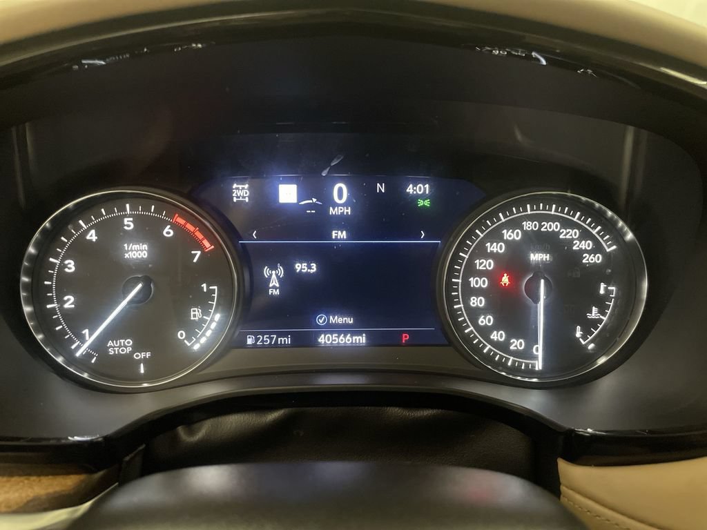 Used 2022 Cadillac XT5 Sportv w/ Platinum Package AWD/4WD image 6