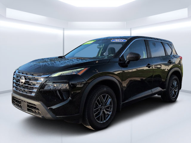 Used 2025 Nissan Rogue S FWD image 7