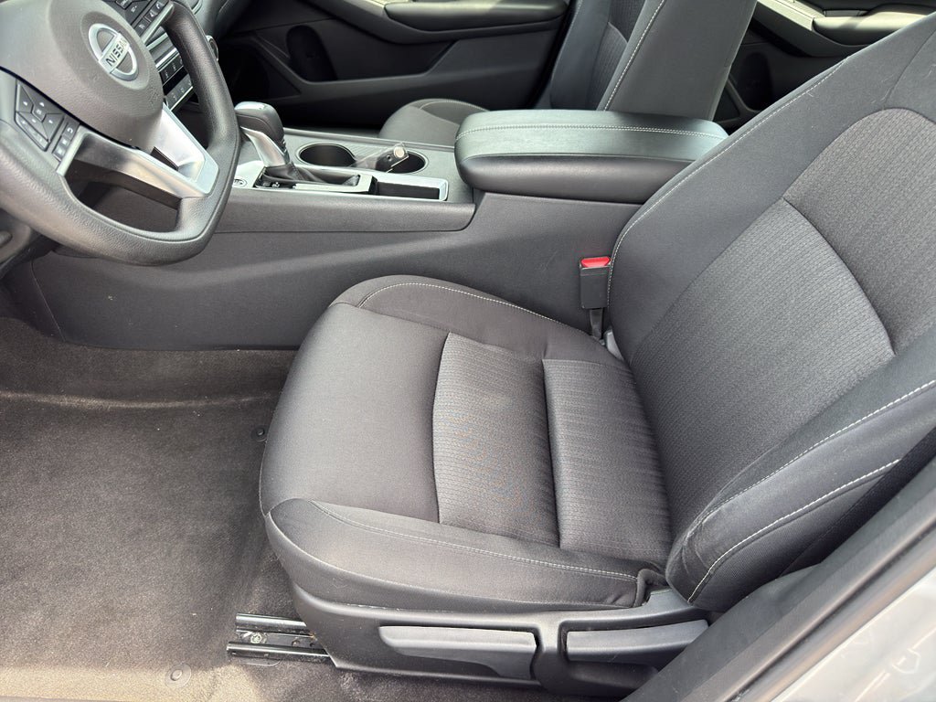 Used 2022 Nissan Altima 2.5 S FWD image 11