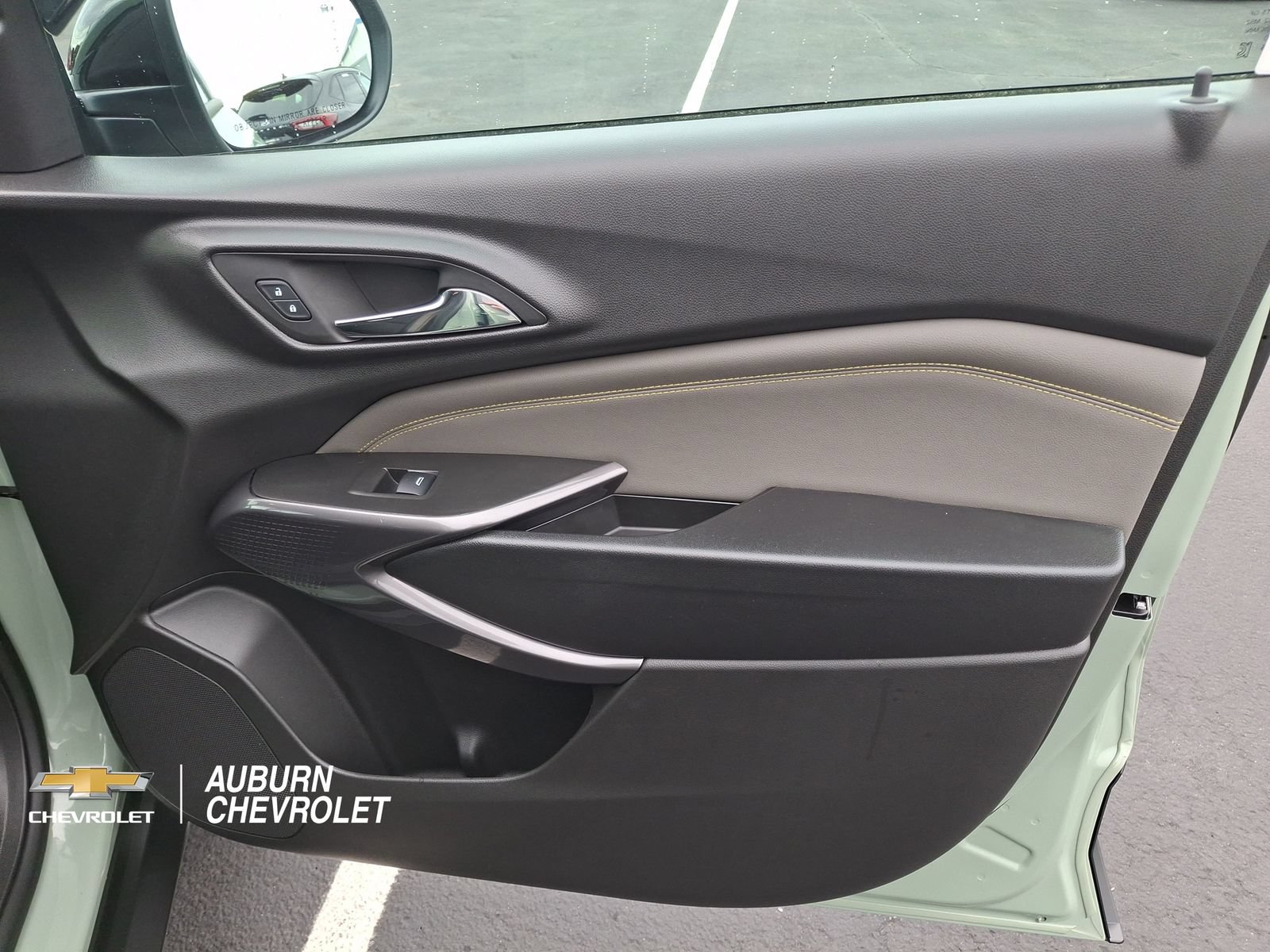 Used 2025 Chevrolet Trax ACTIV w/ Driver Confidence Package FWD image 21