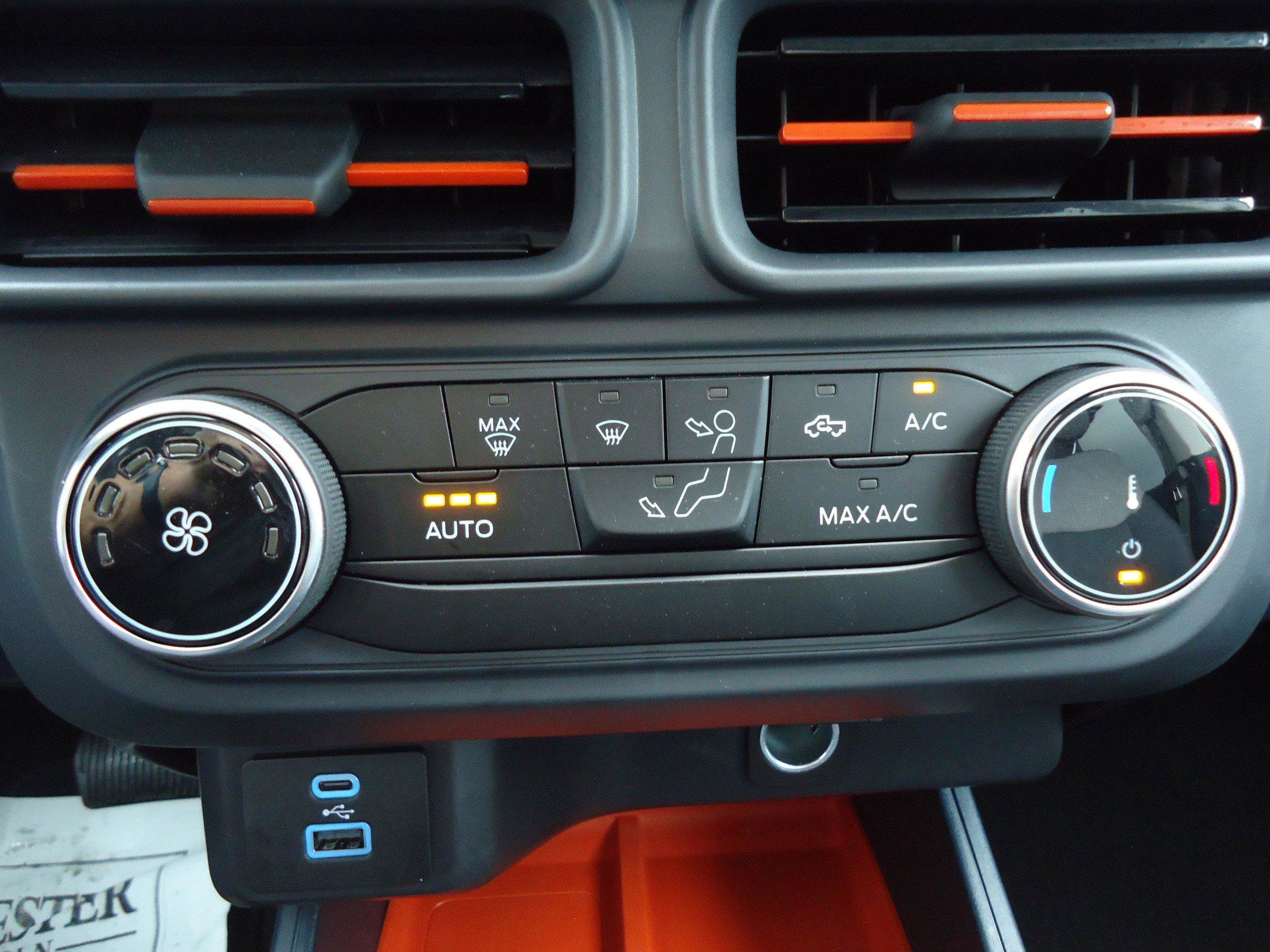 Used 2024 Ford Maverick XLT image 20