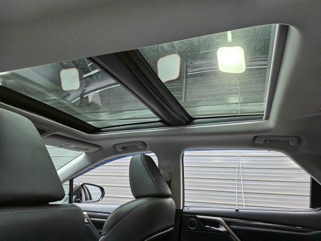 Used 2020 Lexus RX 450h AWD w/ Luxury Package image 19