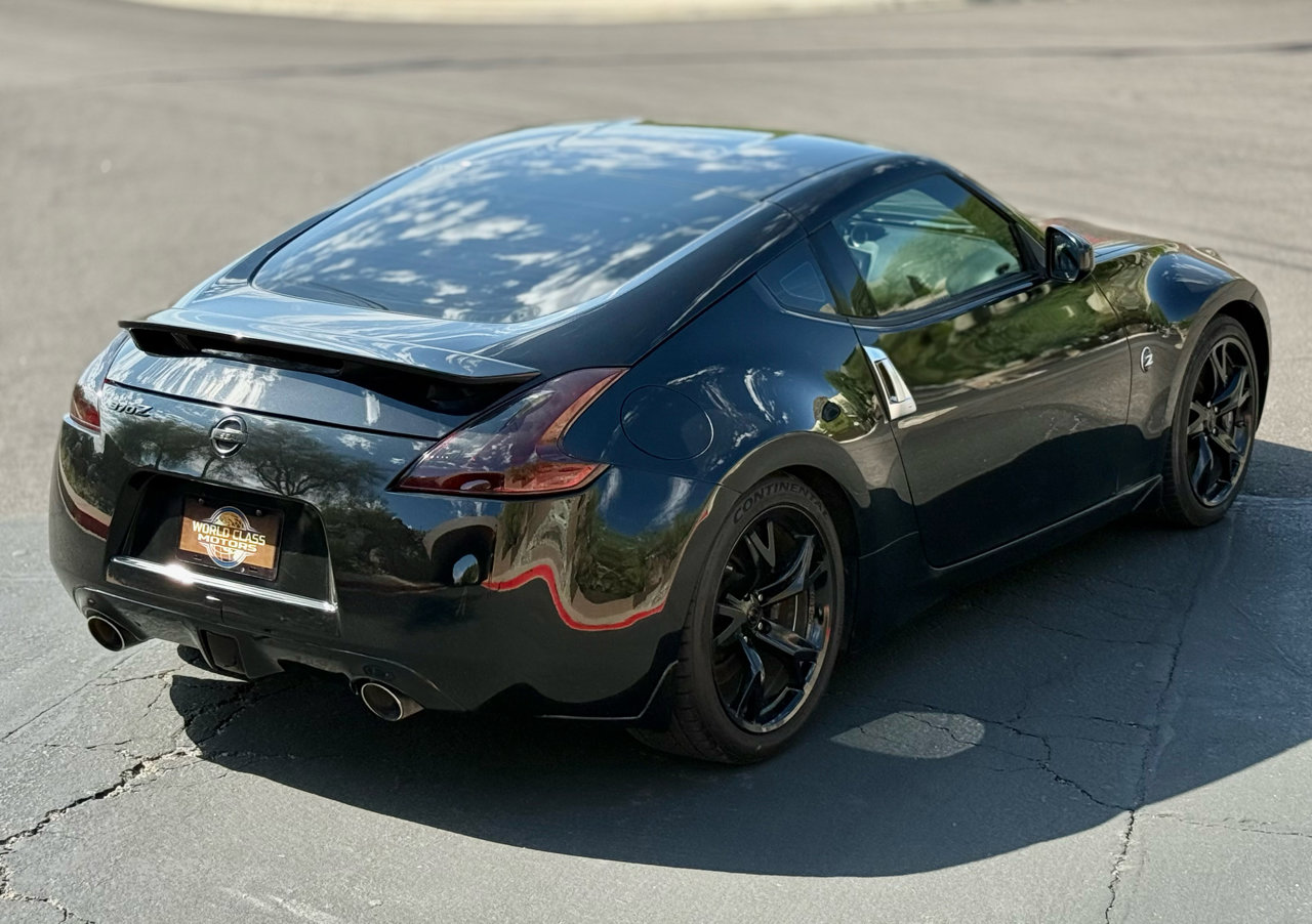 Used 2011 Nissan 370Z Touring w/ Sport Pkg image 10