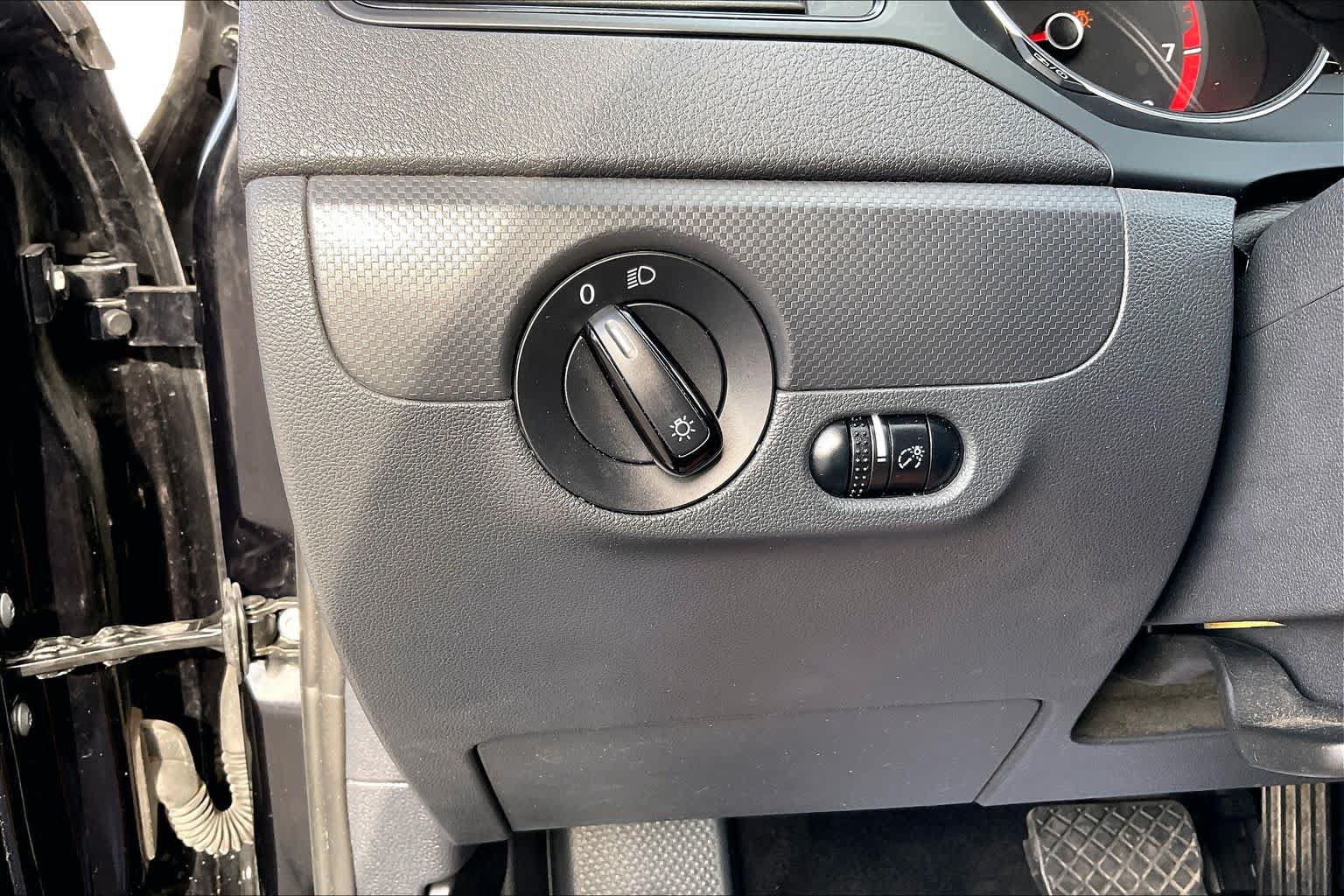 Used 2016 Volkswagen Jetta S FWD image 29