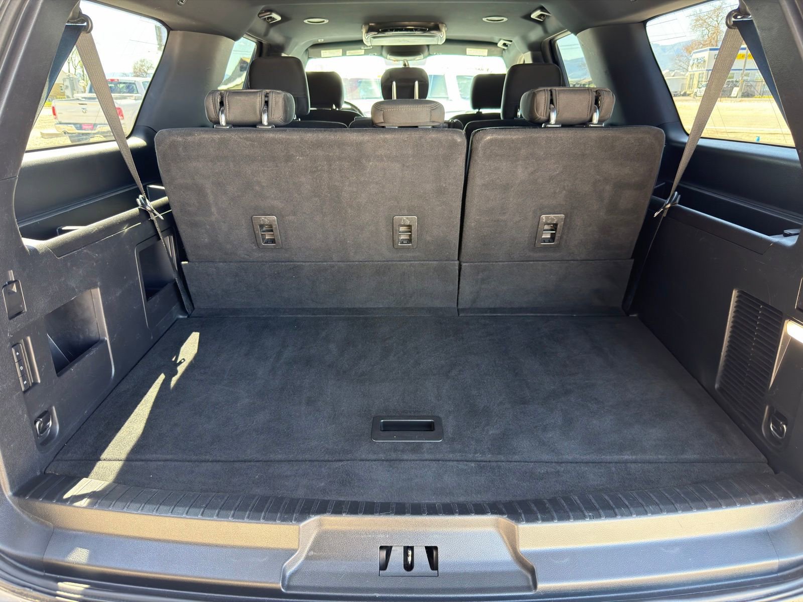 Used 2019 Ford Expedition Max XLT AWD/4WD image 9