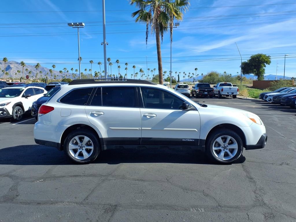 Used 2014 Subaru Outback 2.5i w/ Alloy Wheel Package image 10