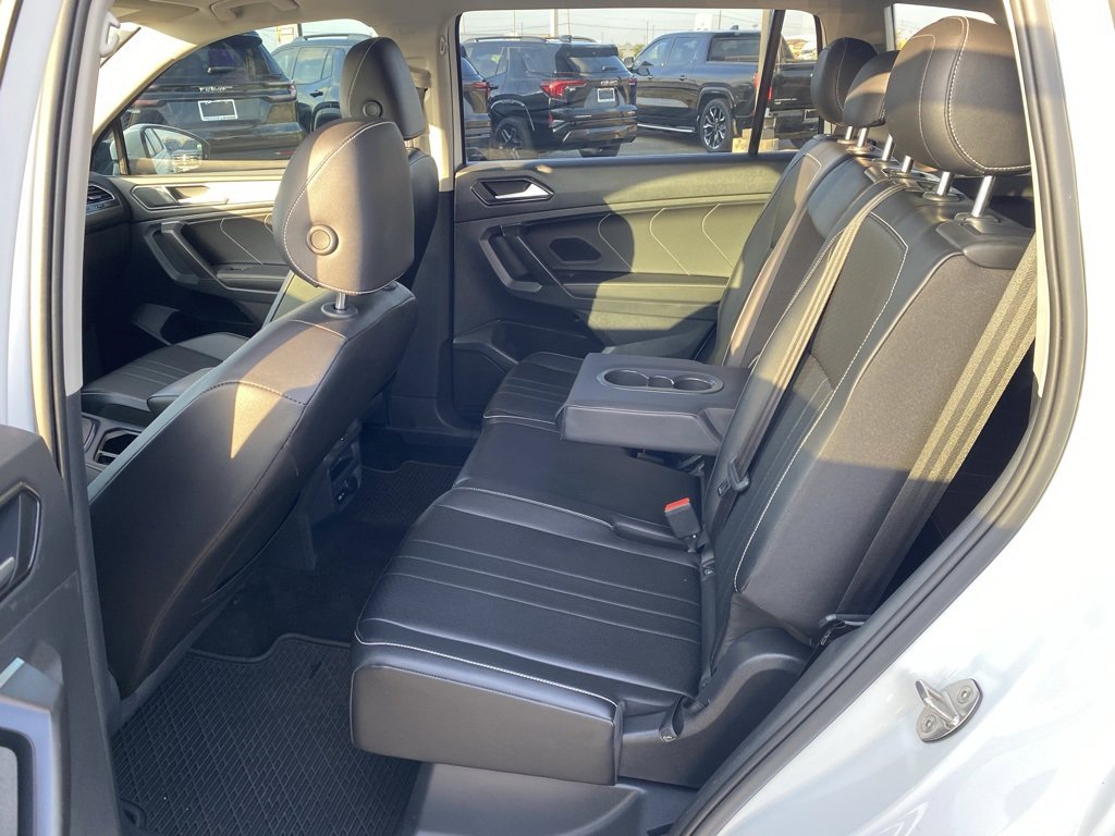 Used 2022 Volkswagen Tiguan SE image 12