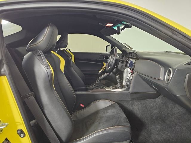 Used 2017 Subaru BRZ Series.Yellow image 12