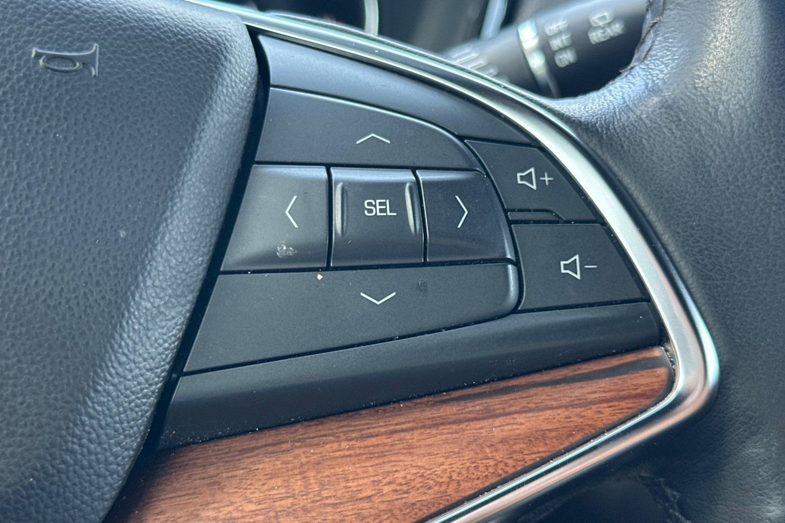 Certified 2023 Cadillac XT5 Premium Luxury image 38