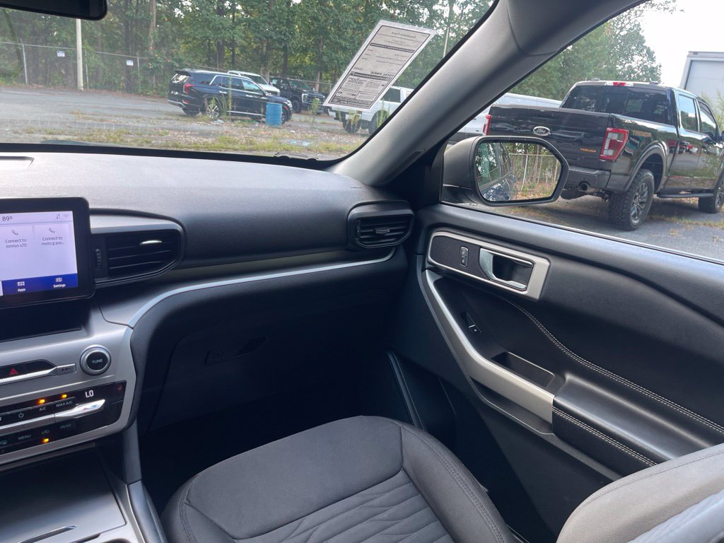 Used 2021 Ford Explorer XLT RWD image 11