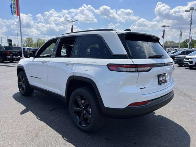 New 2026 Jeep Grand Cherokee Limited w/ Limited Altitude Package AWD/4WD image 5