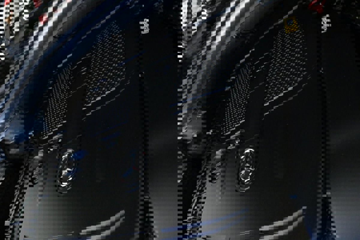 Used 2018 Mercedes-Benz GLE 350 4MATIC SUV w/ Premium 1 Package image 7