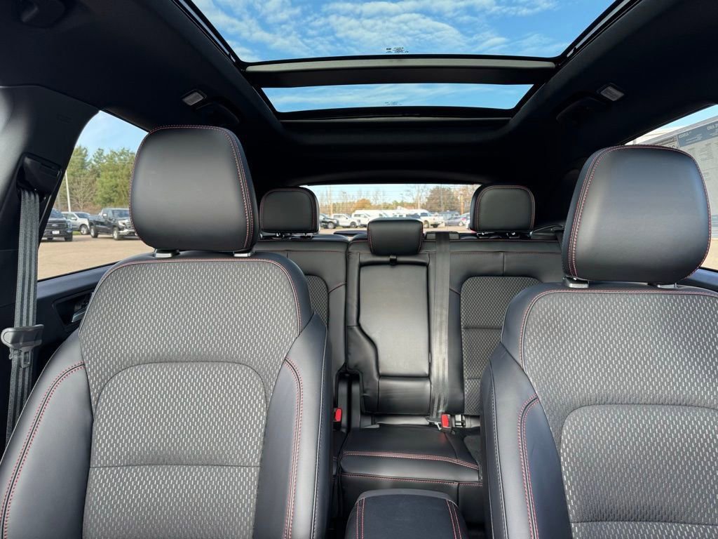 New 2026 Ford Escape ST-Line w/ Tech Pack #1 AWD/4WD image 23