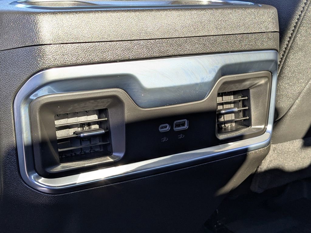 Used 2025 Chevrolet Silverado 1500 LTZ image 15