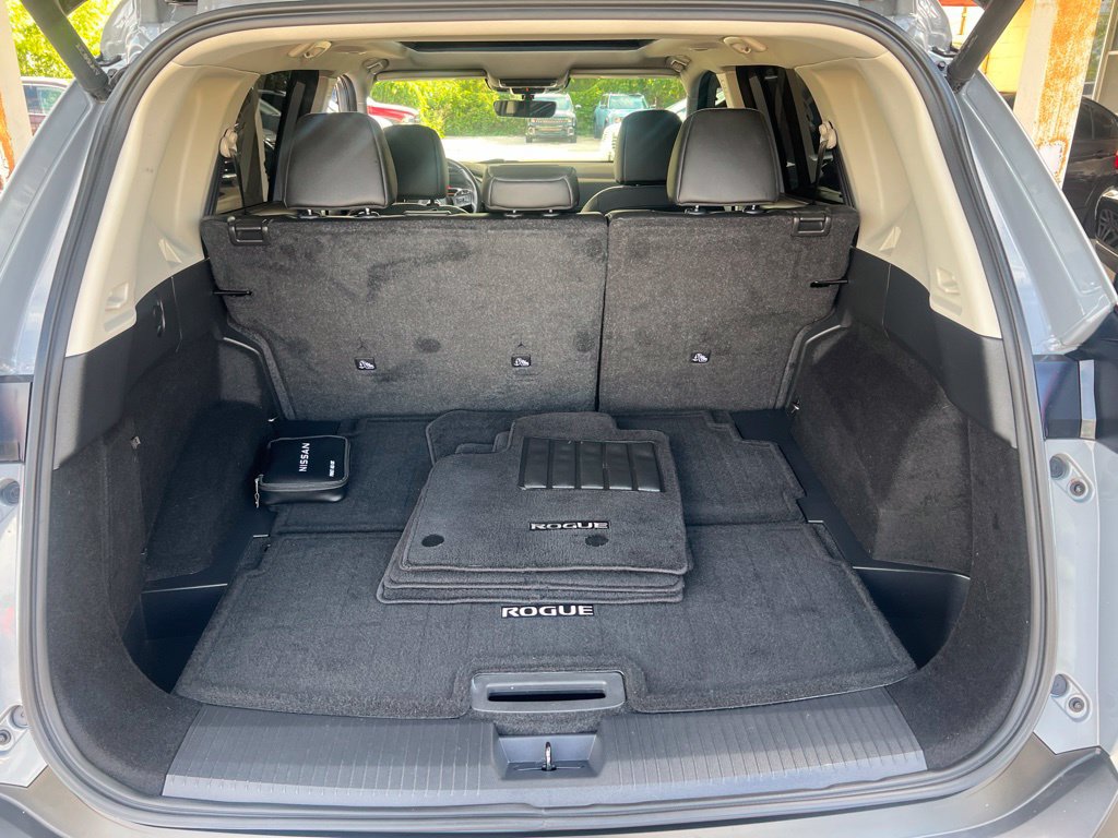 Used 2022 Nissan Rogue SL w/ SL Premium Package FWD image 12