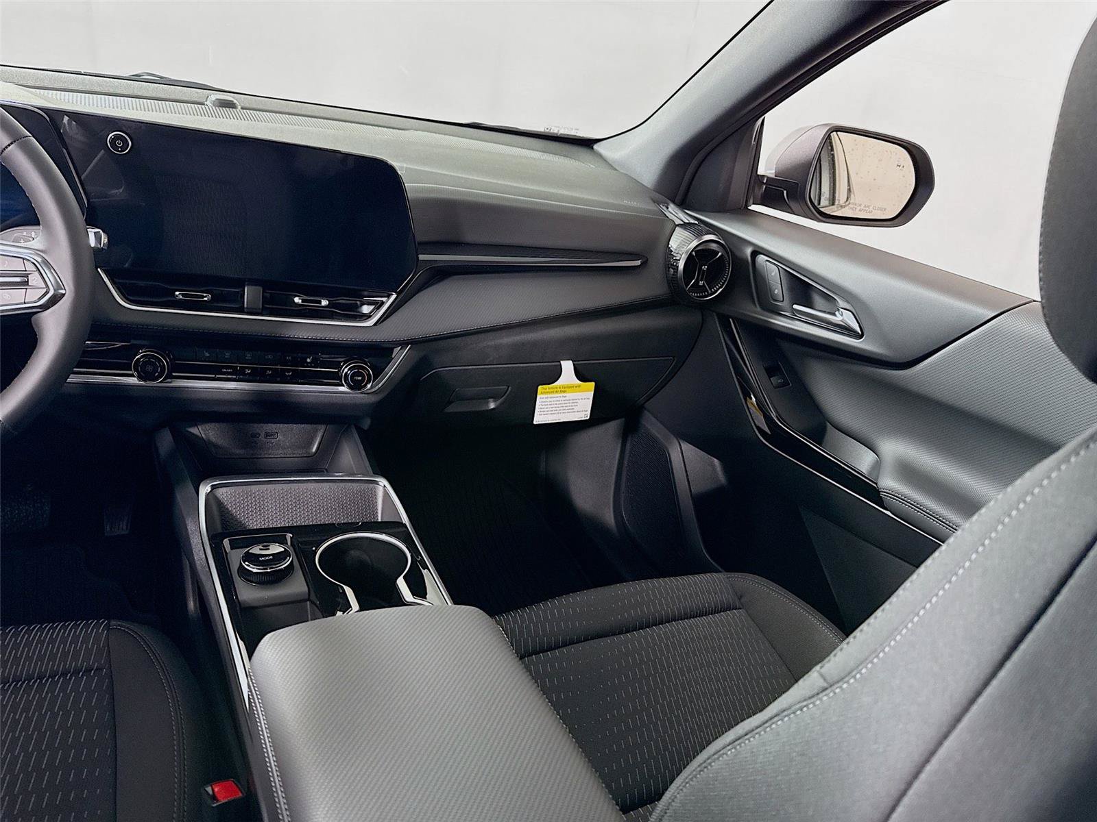 New 2026 Chevrolet Equinox LT AWD/4WD image 16