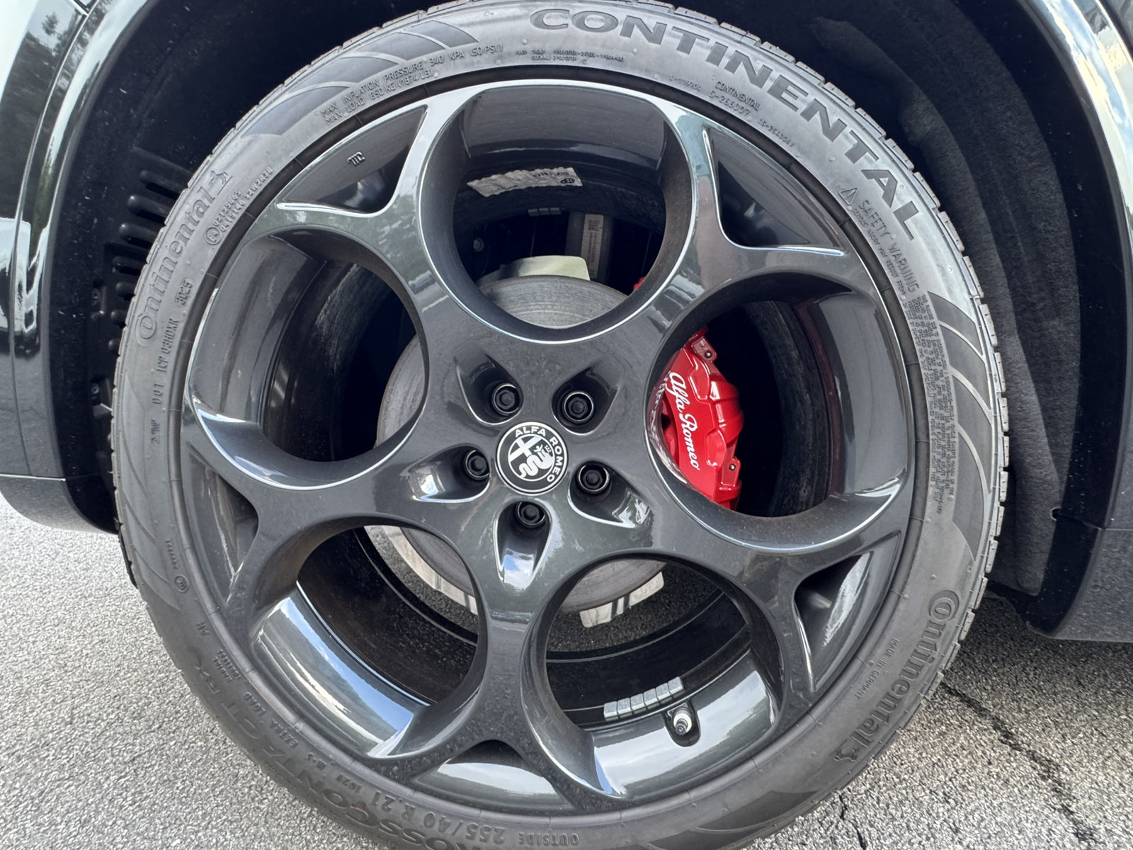 Used 2026 Alfa Romeo Stelvio Sprint AWD/4WD image 14