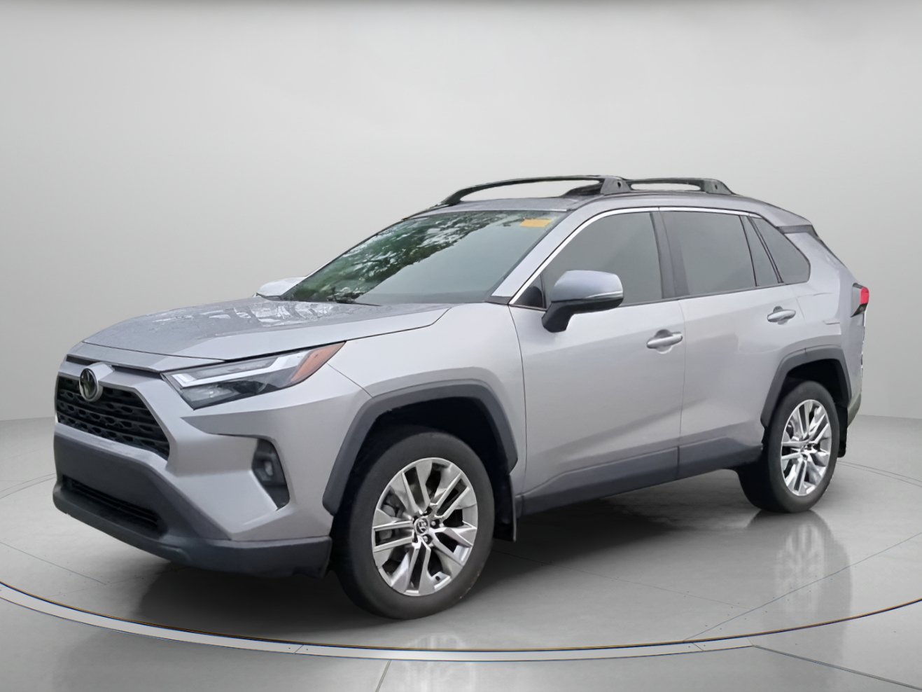 Used 2025 Toyota RAV4 XLE Premium w/ Weather Package FWD image 13