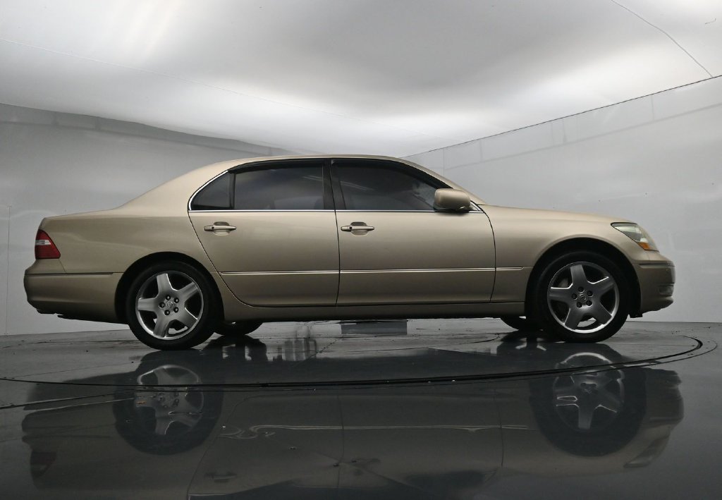 Used 2006 Lexus LS 430 RWD image 39