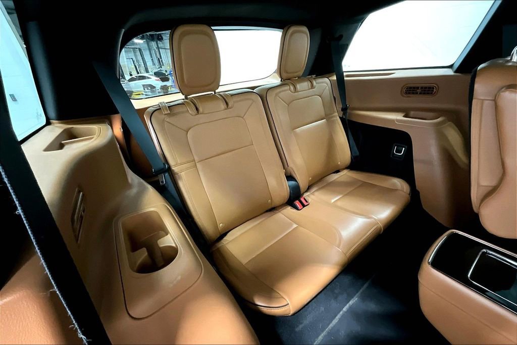 Used 2020 Lincoln Aviator Black Label Grand Touring w/ Class IV Trailer Tow Package image 37