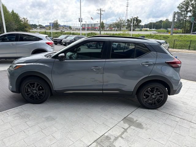 Used 2023 Nissan Kicks SR FWD image 3
