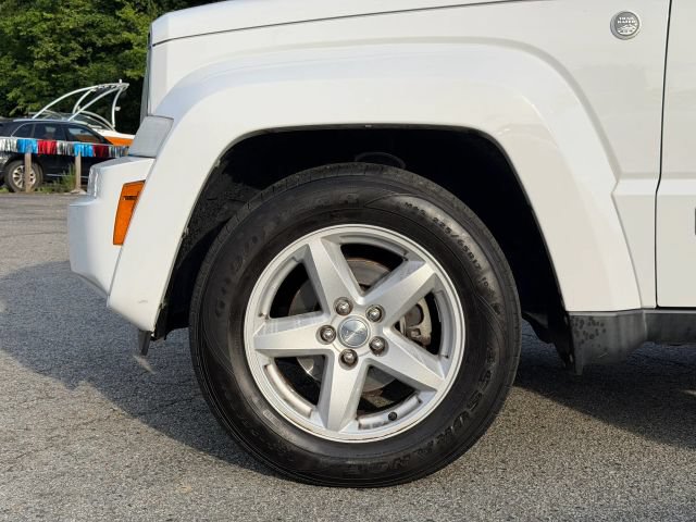 Used 2012 Jeep Liberty Limited AWD/4WD image 14