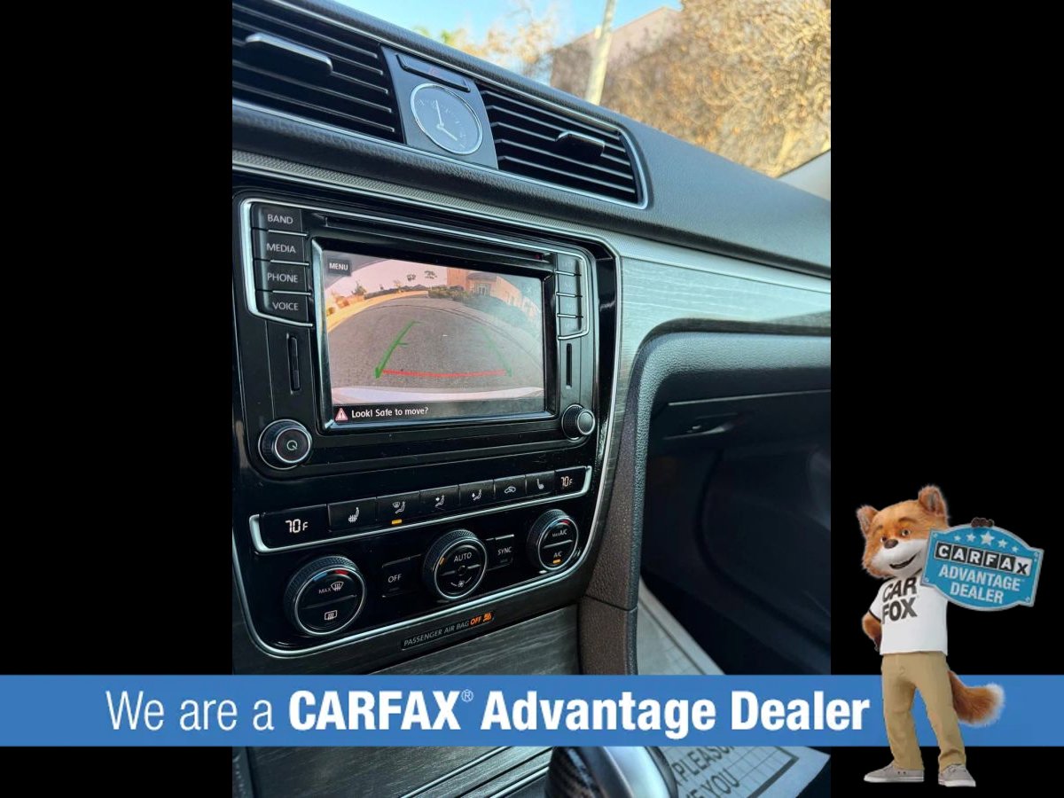 Used 2017 Volkswagen Passat 1.8T SEL Premium image 34