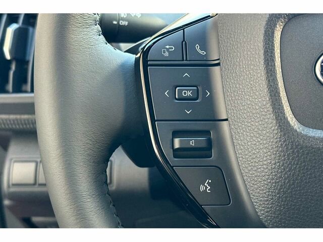New 2025 Subaru Solterra w/ Limited Package image 28