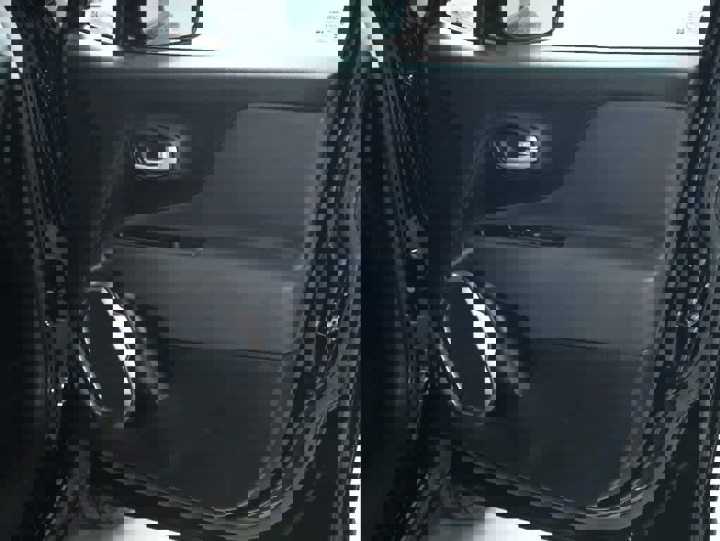 Used 2023 Jeep Renegade Limited image 32