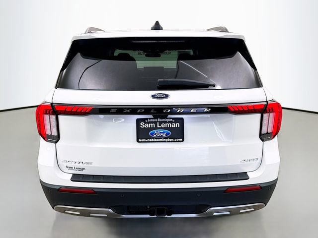 Used 2025 Ford Explorer Active w/ Active Comfort Package image 6
