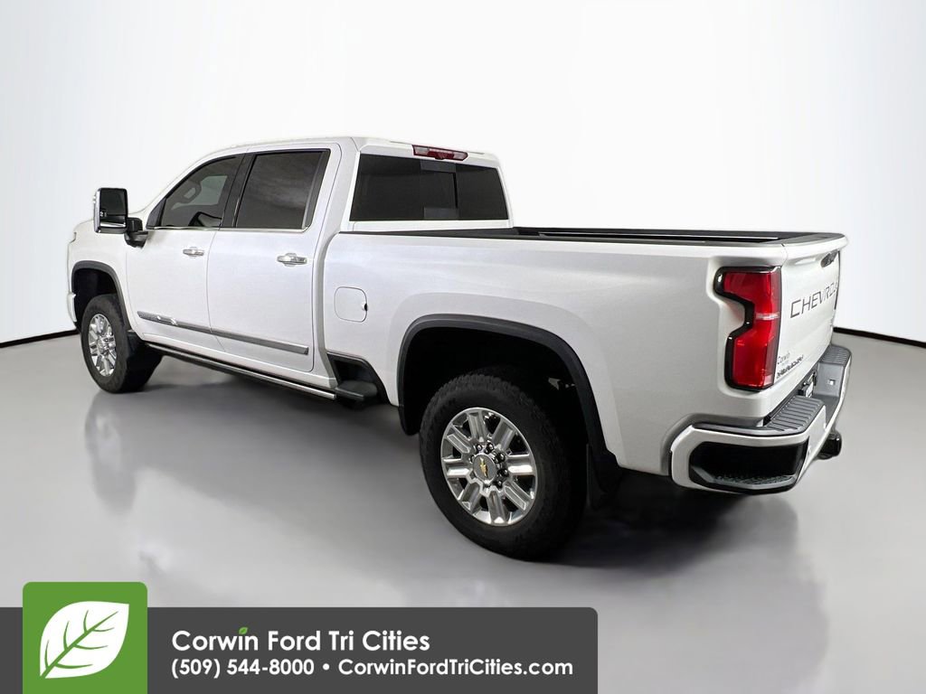 Used 2025 Chevrolet Silverado 2500 High Country w/ Technology Package image 11