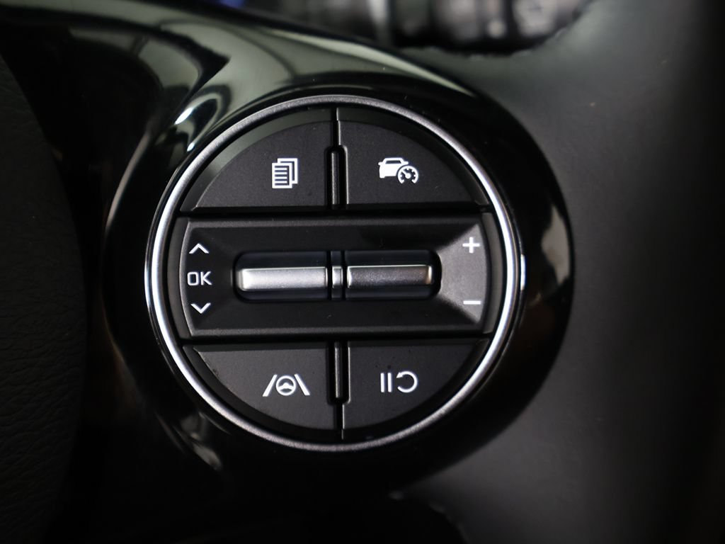 Used 2025 Kia Soul EX FWD image 42