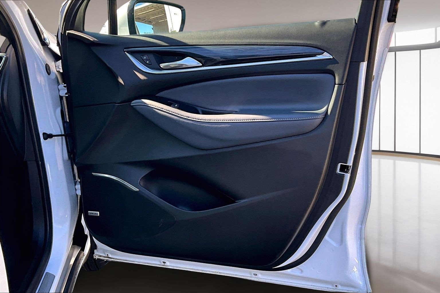 Used 2024 Buick Enclave Premium image 29