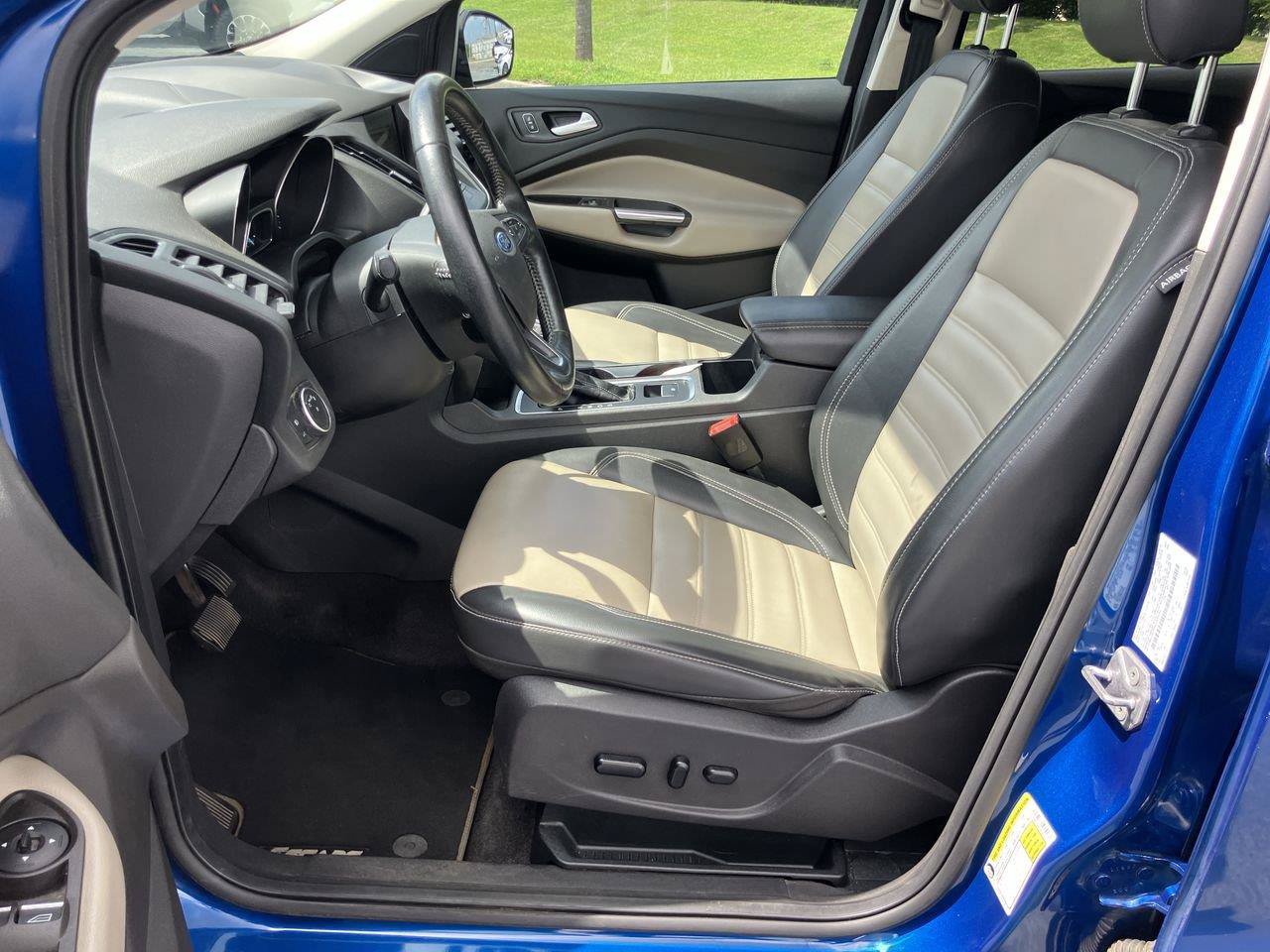 Used 2019 Ford Escape SEL FWD image 12