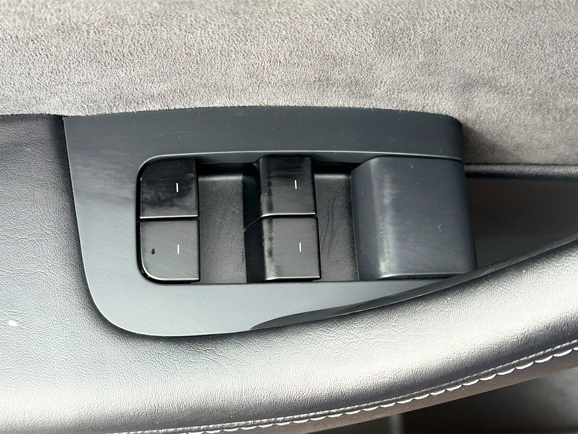 Used 2021 Tesla Model Y Long Range image 15