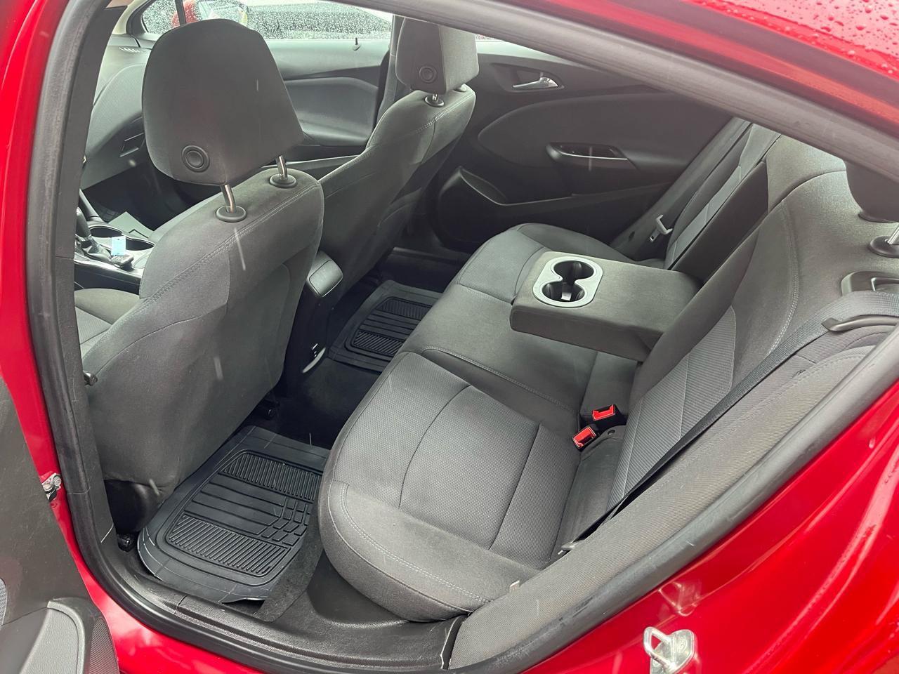 Used 2018 Chevrolet Cruze LT w/ Convenience Package FWD image 26