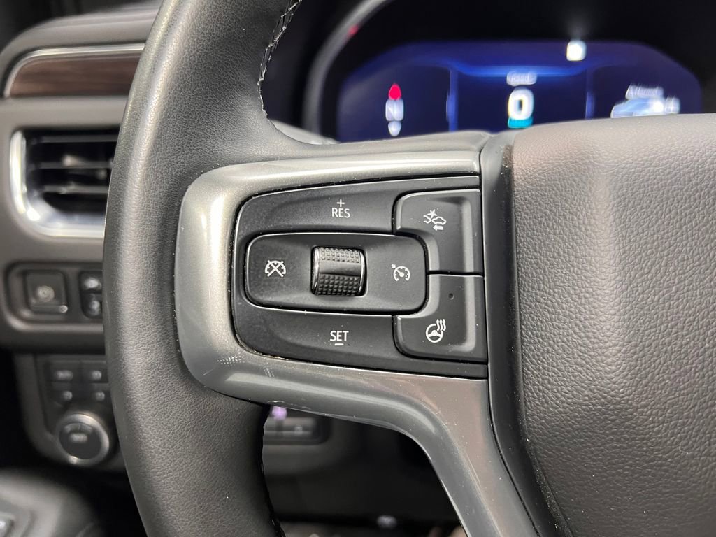 Used 2023 Chevrolet Suburban Z71 w/ Luxury Package AWD/4WD image 10