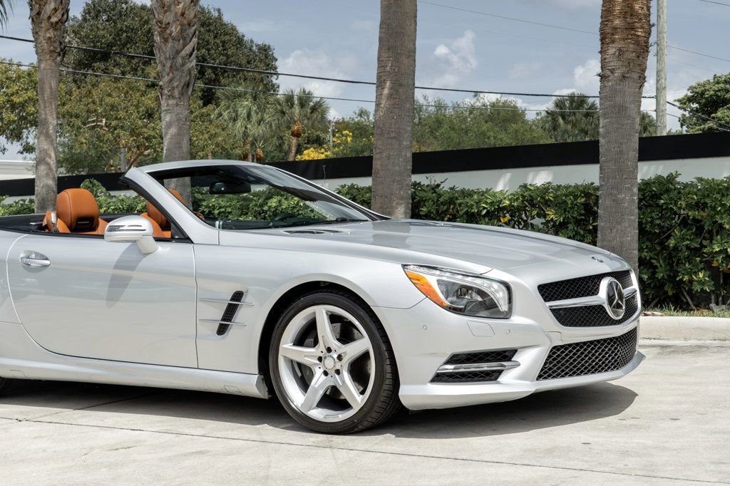 Used 2016 Mercedes-Benz SL 550 image 13