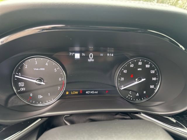Used 2023 Buick Envision Avenir image 16