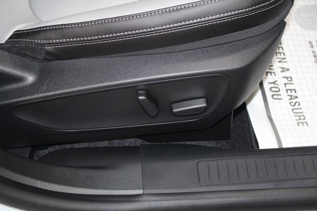 New 2026 Ford Escape Platinum w/ Premium Technology Package image 29