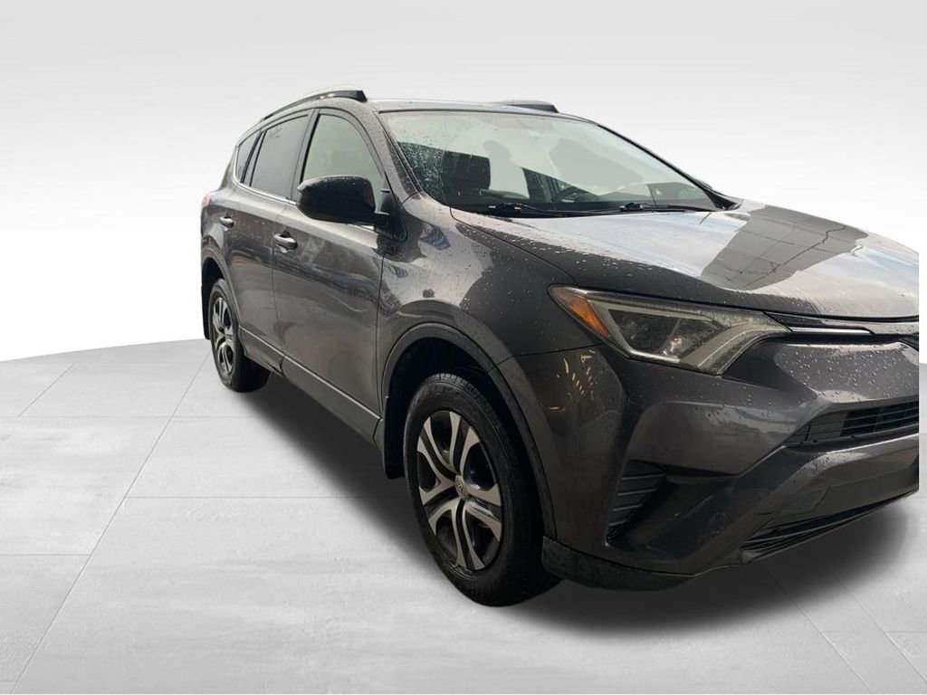 Used 2016 Toyota RAV4 LE image 3