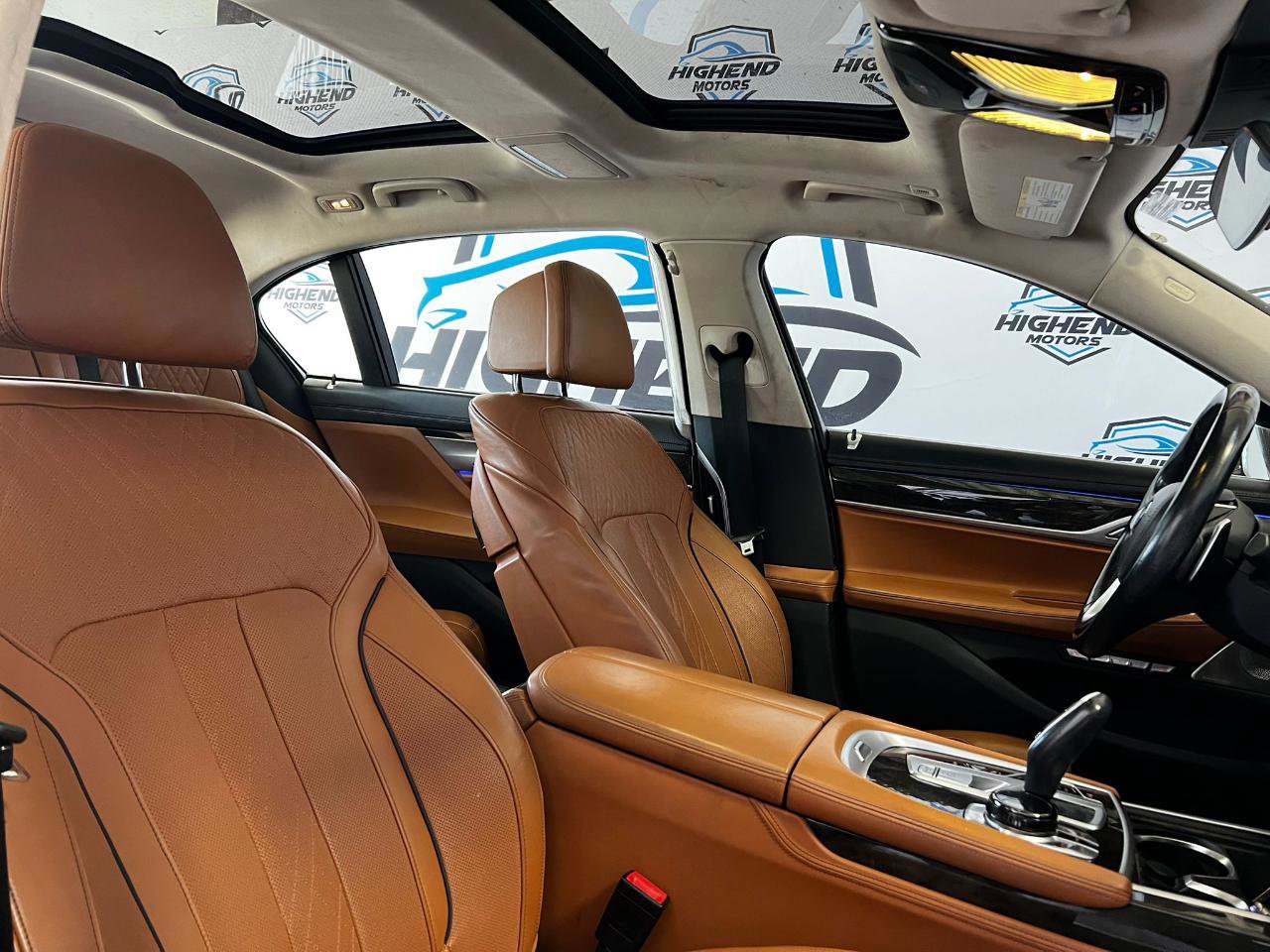 Used 2018 BMW 750i xDrive image 28