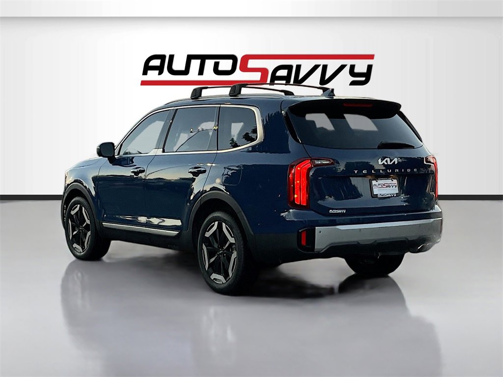 Used 2023 Kia Telluride S image 5