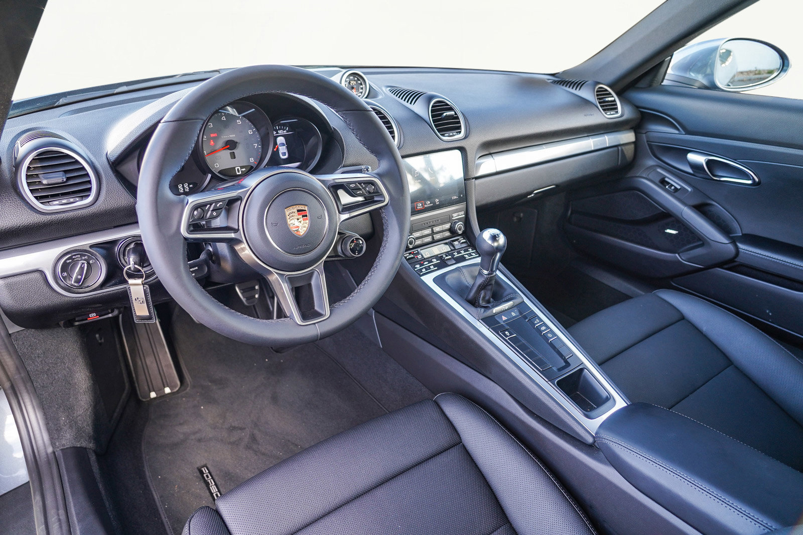 Used 2025 Porsche 718 Cayman S image 55