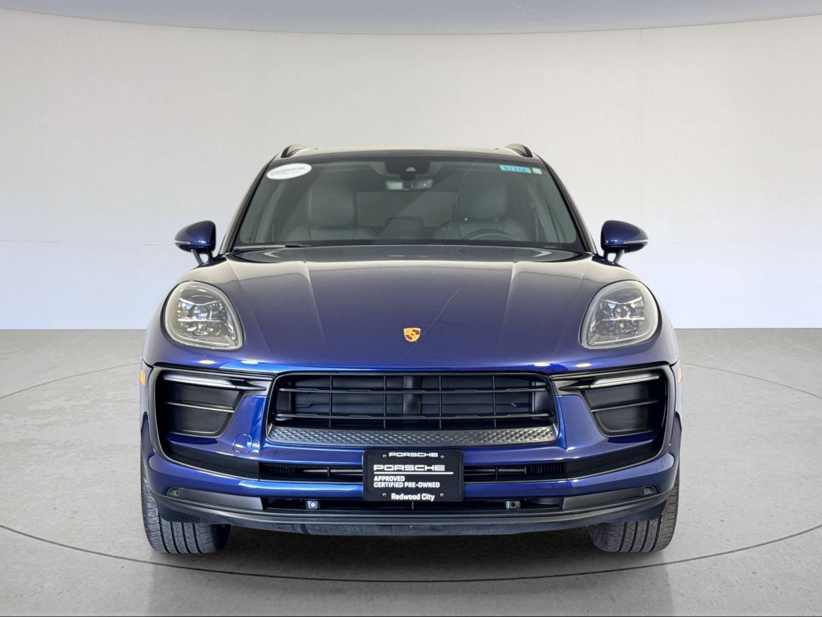 Certified 2022 Porsche Macan AWD/4WD image 11