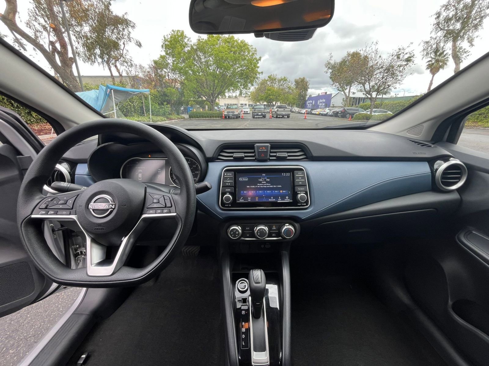 Used 2025 Nissan Versa SV w/ Trunk Package FWD image 31