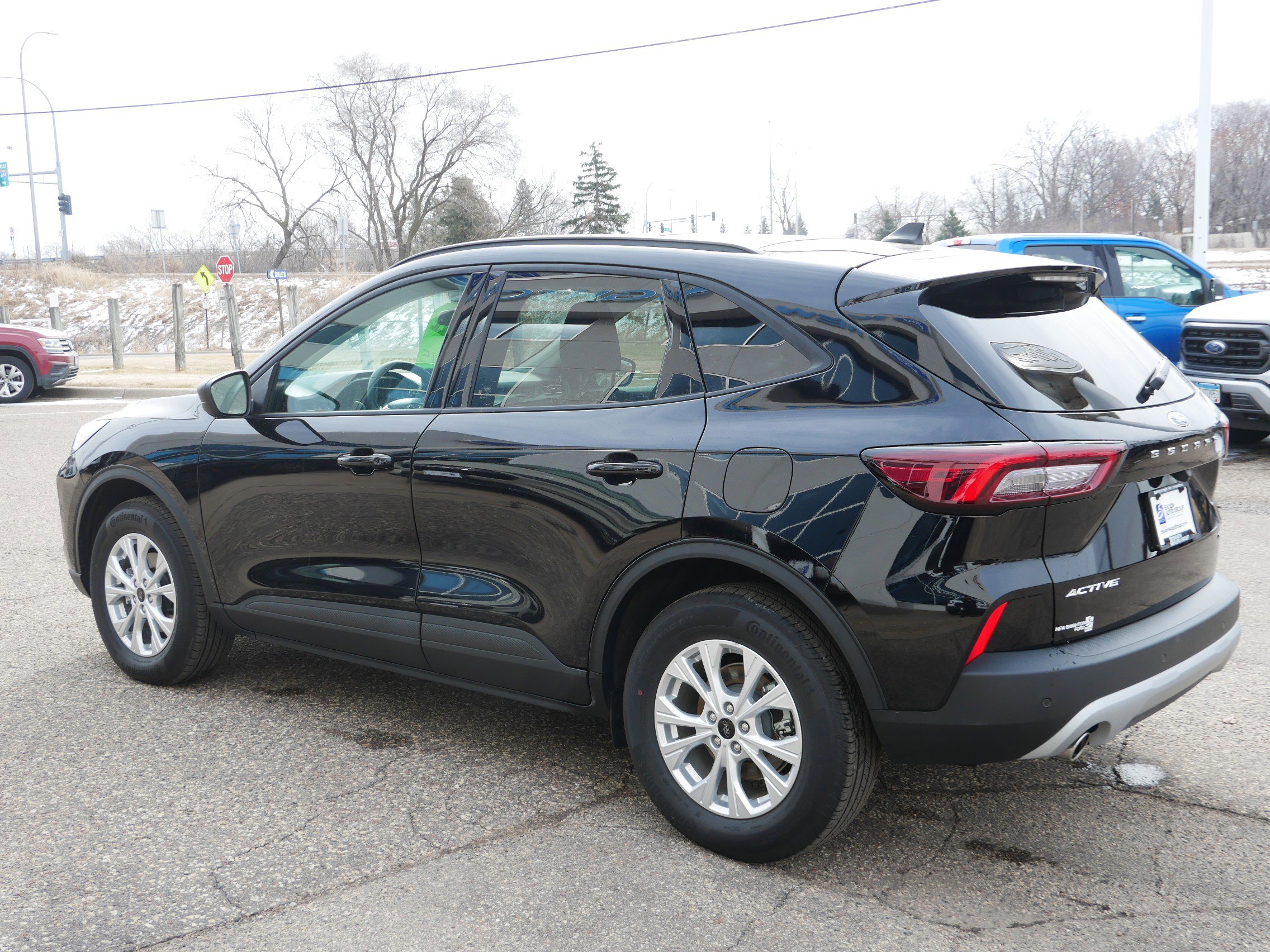 New 2025 Ford Escape Active w/ Active Premium Tech Pack AWD/4WD image 2
